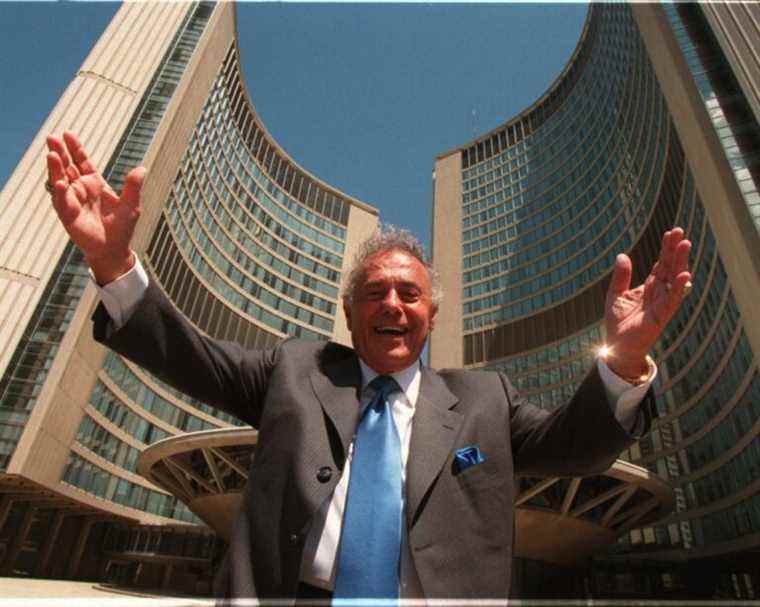 L’ancien maire emblématique de Toronto, Mel Lastman, se souvient comme l’homme du peuple