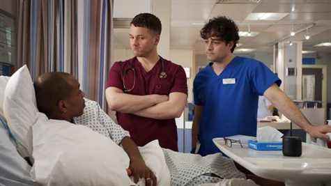 vince hardy, dominic copeland et ben 'lofty' chiltern à holby city