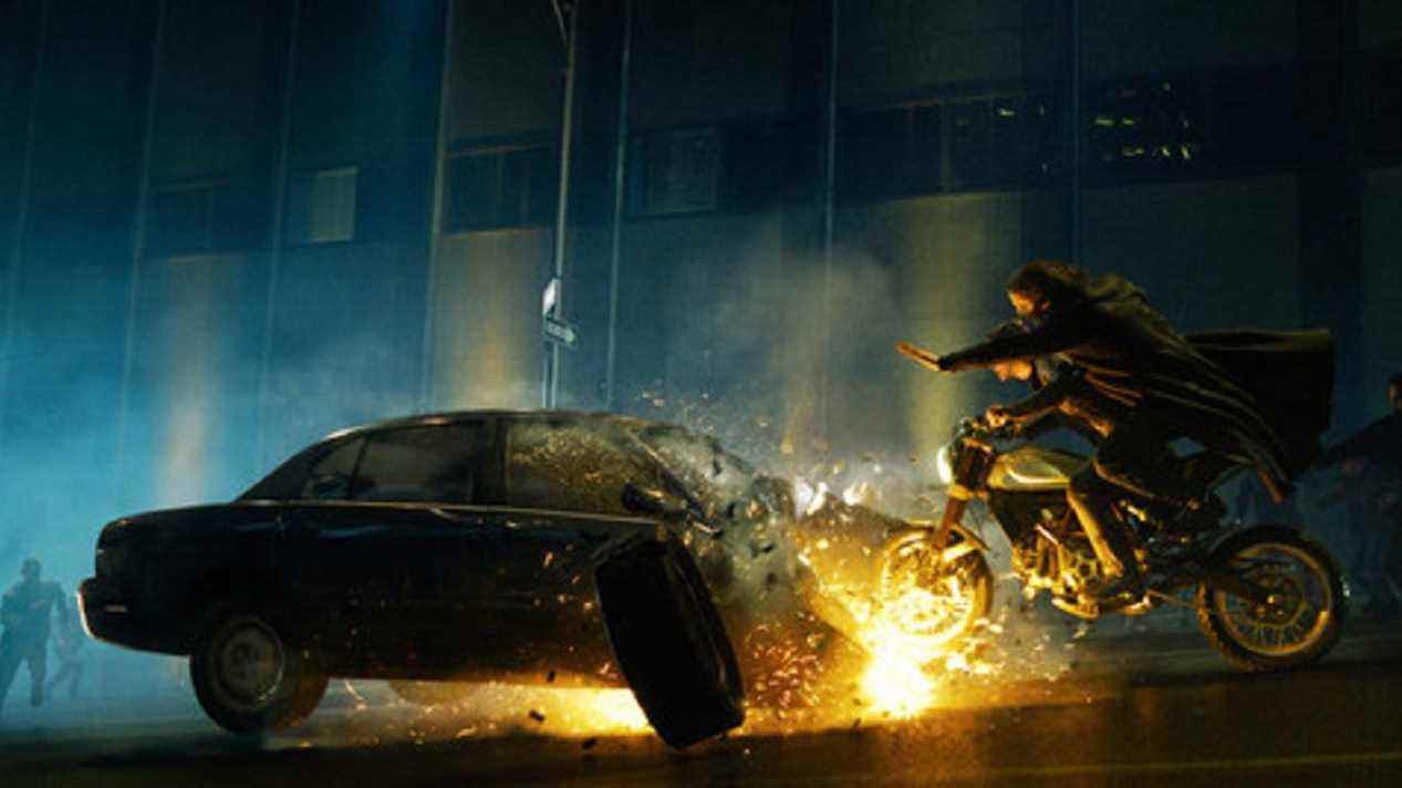 Les nouvelles images de Matrix Resurrections continuent de taquiner la suite d'action de science-fiction
