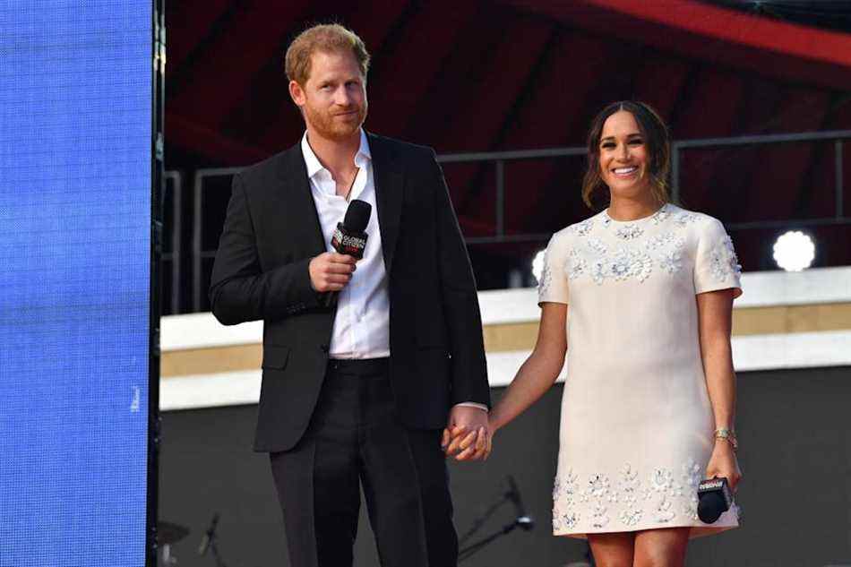 La maquilleuse de Markle a offert un bref aperçu de la nouvelle vie du couple aux États-Unis, photographiée lors de leur première apparition publique commune depuis l'accueil de leur deuxième enfant en septembre 2021. (Getty Images)