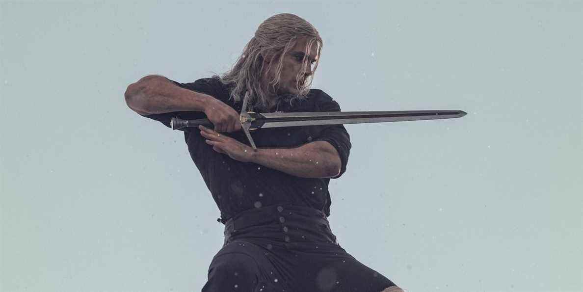 Henry Cavill de The Witcher parle du tournage éprouvant de la saison 2

