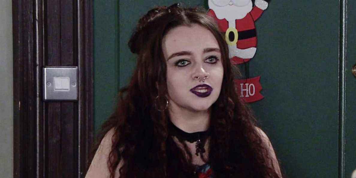 Nina Lucas de Coronation Street se confie à Asha Alahan après les difficultés de Noël

