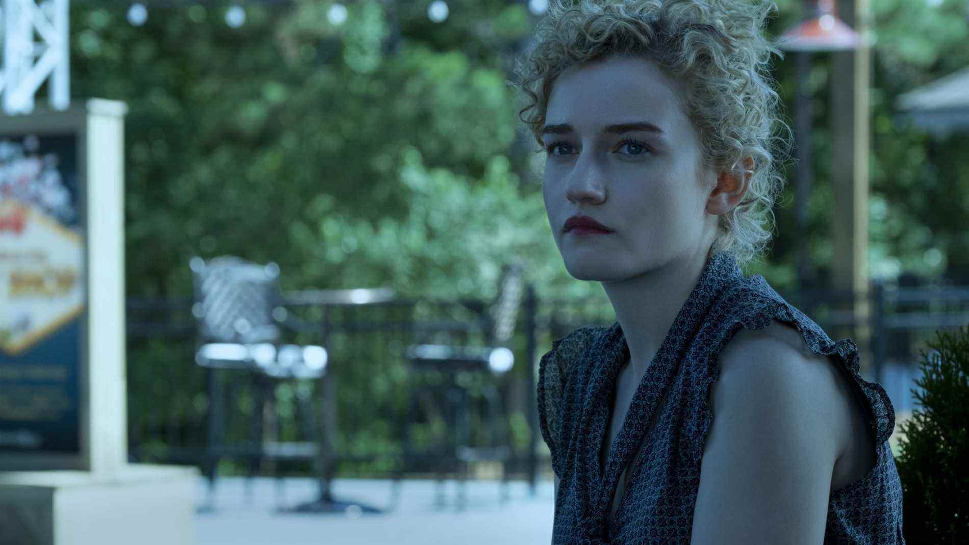 Julia Garner dans le rôle de Ruth Langmore