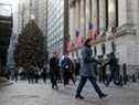 Décorations de Noël devant la Bourse de New York à New York, États-Unis, le 13 décembre 2021. 