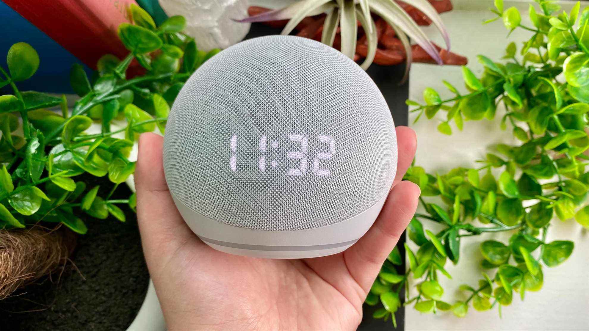 Echo Dot avec horloge examen