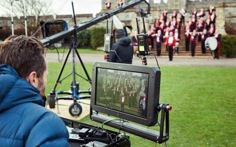 Le message de Noël de la reine accompagné d’une fanfare de la Royal British Legion à l’occasion du centenaire