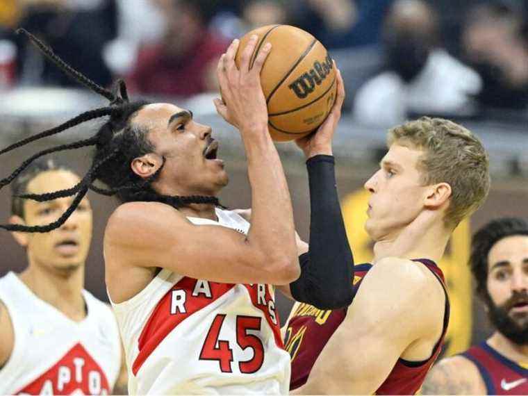 Les Raptors épuisés tombent docilement aux mains des Cavs alors que Toronto ne peut aligner que huit corps