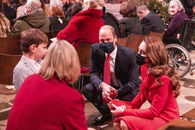 Ensemble au service de chant communautaire de Noël