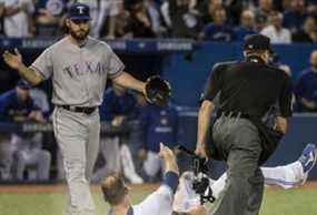 Le lanceur de la MLB Sam Dyson est vu lors d'un match des Rangers du Texas contre les Blue Jays de Toronto.  CRAIG ROBERTSON/SOLEIL DE TORONTO