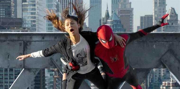 Les scénaristes de Spider-Man: No Way Home révèlent comment des stars secrètes ont contribué à façonner le film

