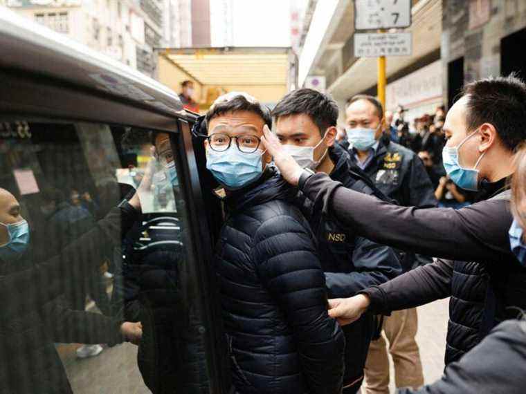 Les libéraux appelés à agir en tant que Canadien arrêté dans la répression contre un média pro-démocratie de Hong Kong