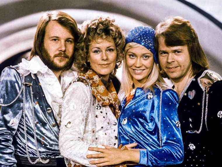 ARGENT, ARGENT, ARGENT : ABBA poursuit le groupe de reprises d’Abba Mania