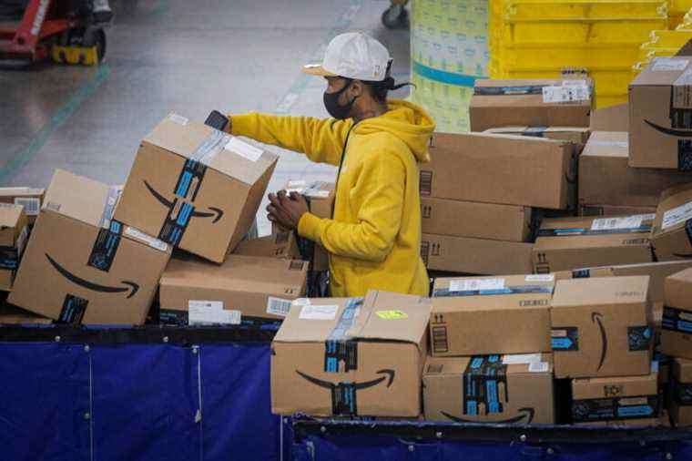 Amazon a averti les travailleurs que sa saison chargée pourrait les rendre suicidaires