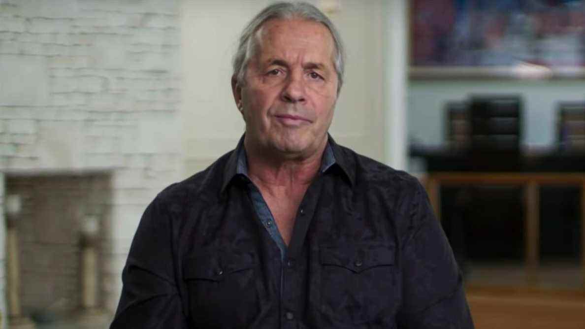 Bret Hart ne peut s'empêcher de tirer sur Hulk Hogan en réfléchissant à sa propre carrière de catcheur
