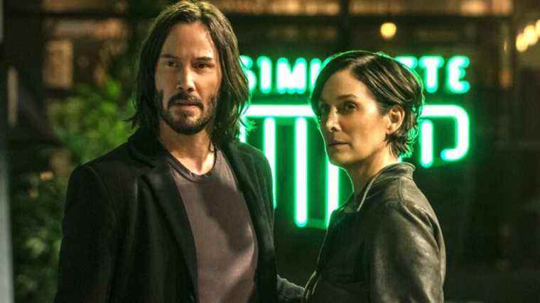 Carrie-Anne Moss taquine de rejoindre Keanu Reeves dans la franchise John Wick
