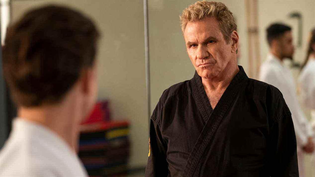 Ce que signifie Cliffhanger de la saison 4 de Cobra Kai pour la saison 5 de la série Netflix
