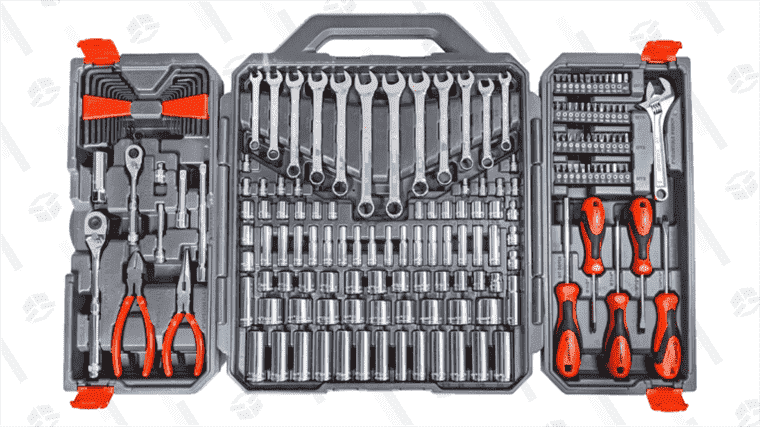 Économisez 39 $ sur cet ensemble d’outils Crescent de 180 pièces