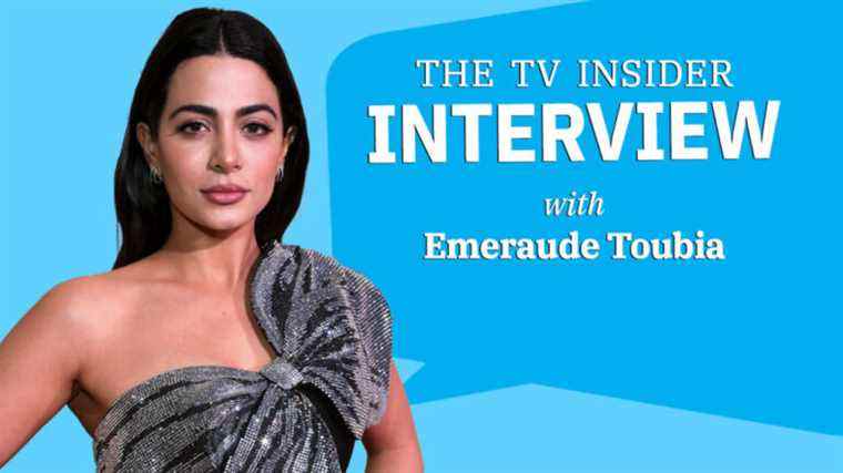  Emeraude Toubia, ancienne de « Shadowhunters », trouvera-t-elle de la romance dans « With Love » ?  (VIDÉO)
