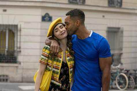 lucien laviscount comme alfie, lily collins comme emily, emily in paris, saison 2