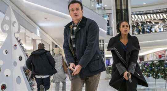 FBI: Julian McMahon de Most Wanted explique la relation «extrêmement unique» au sein de l'équipe