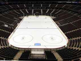 Dossiers : Glace vide au Centre Canadian Tire