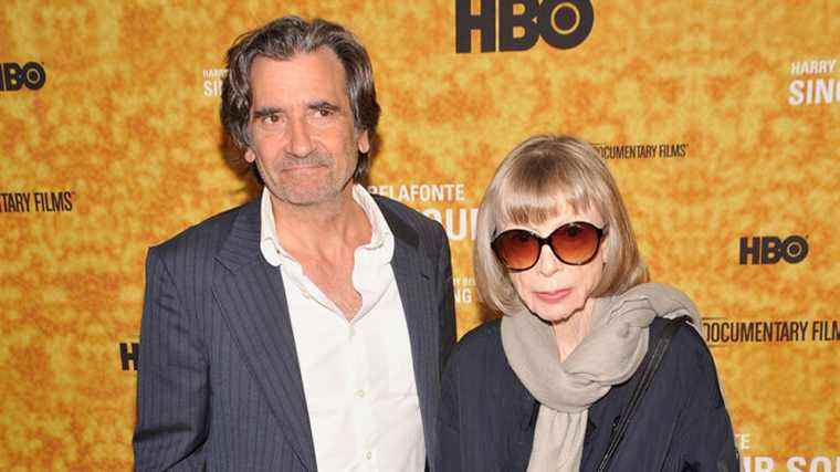 

	
		Griffin Dunne se souvient de tante Joan Didion : en examinant le deuil, elle a donné « de l'espoir et du sens à ceux qui en avaient le plus besoin »
	
	
