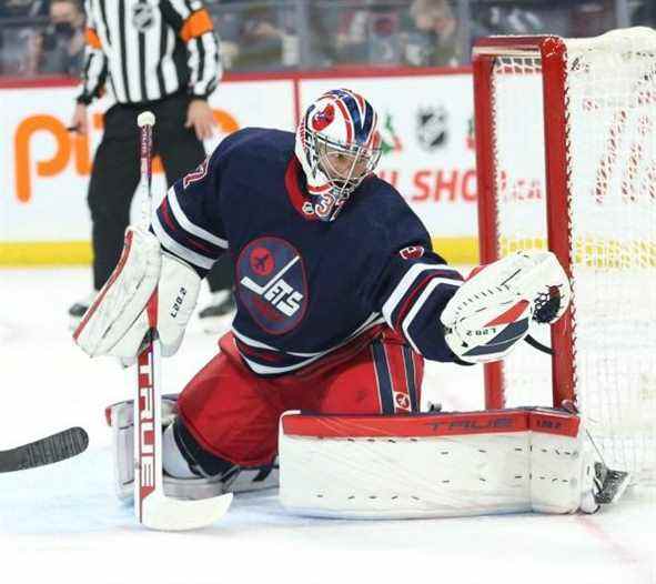 INSTANTANÉS : Hellebuyck parle franchement du protocole COVID ;  Stastny a souhaité plus de temps avec Maurice