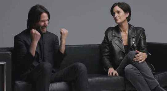 Keanu Reeves est super excité que vous ayez tous essayé de modifier Cyberpunk 2077 pour le baiser