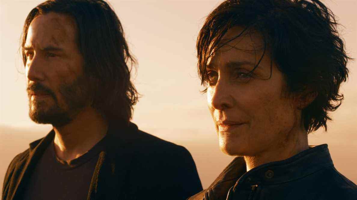 Keanu Reeves et Carrie-Anne Moss de Matrix Resurrections répondent aux joueurs utilisant son personnage Cyberpunk 2077 pour le sexe
