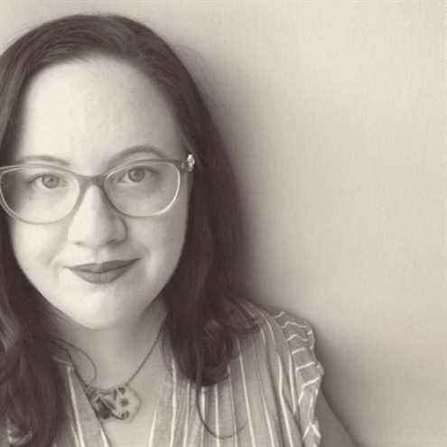 Kelly Jensen, auteur chez BOOK RIOT