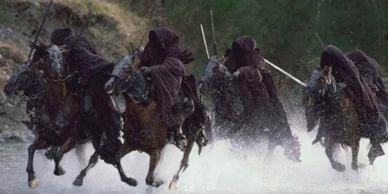 LOTR : Qu'est-il arrivé aux chevaux noirs lors de la victoire au gué de Bruinen ?
