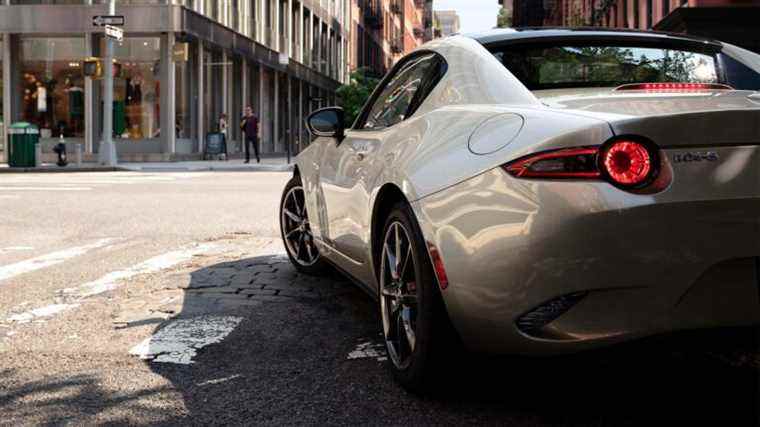 La Mazda MX-5 Miata 2022 ajoute la vectorisation du couple pour des virages plus ordonnés