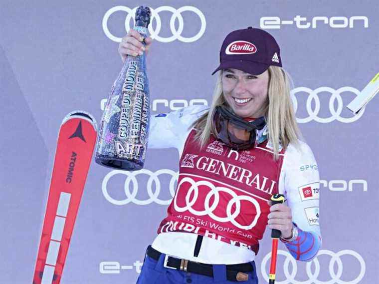 La championne de ski Mikaela Shiffrin testée positive pour COVID-19, manquera Lienz