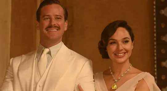 La nouvelle bande-annonce de Disney Death on the Nile n'essaie pas de cacher Armie Hammer