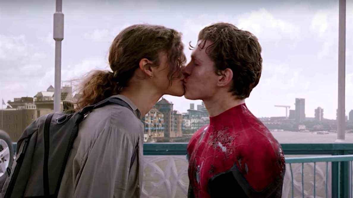 La productrice de Spidey, Amy Pascal, révèle qu'elle a essayé d'empêcher Tom Holland et Zendaya de sortir ensemble
