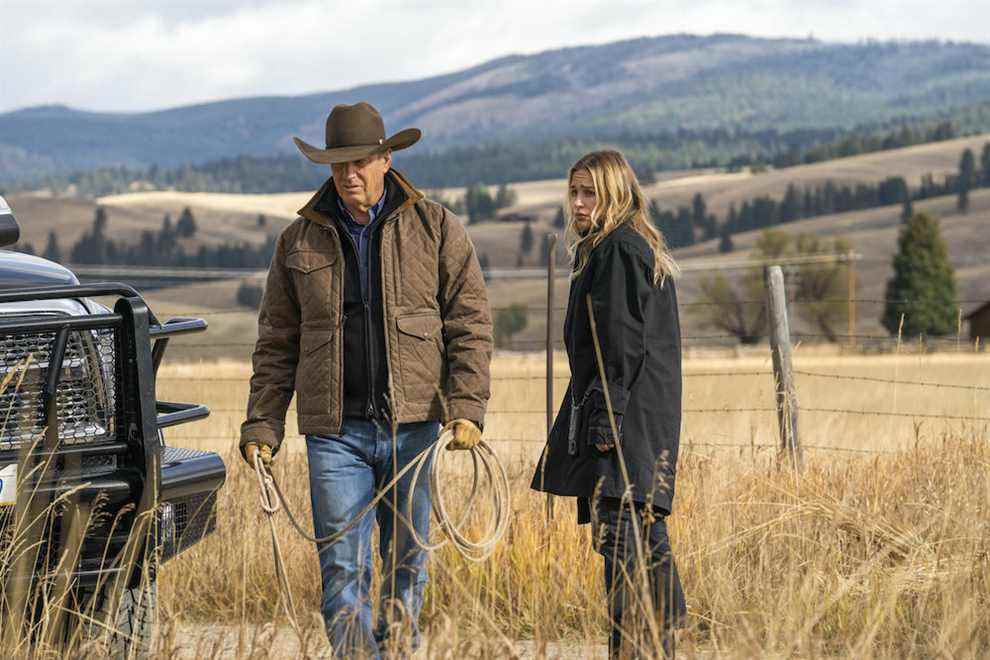 Yellowstone Saison 4 Kevin Costner Piper Perabo