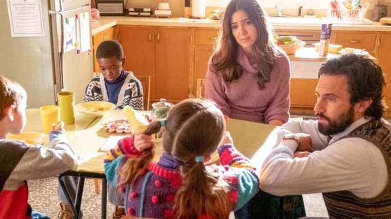 L'acteur This Is Us promet l'un des "moments les plus tristes" pour Miguel et Rebecca dans la saison 6
