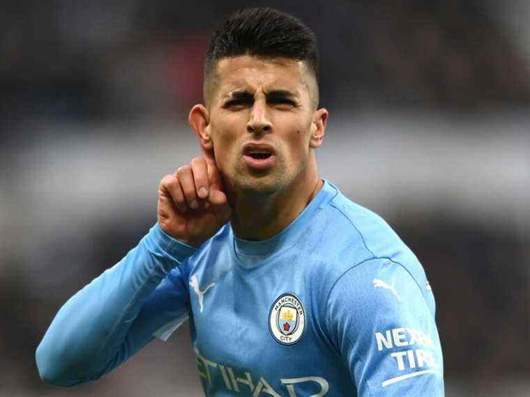 Le défenseur de Man City Joao Cancelo agressé lors d’un cambriolage à son domicile