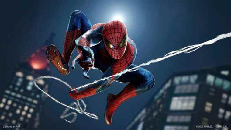 Le développeur de Spider-Man de Marvel révèle pourquoi les combinaisons No Way Home ne sont disponibles que sur PS5