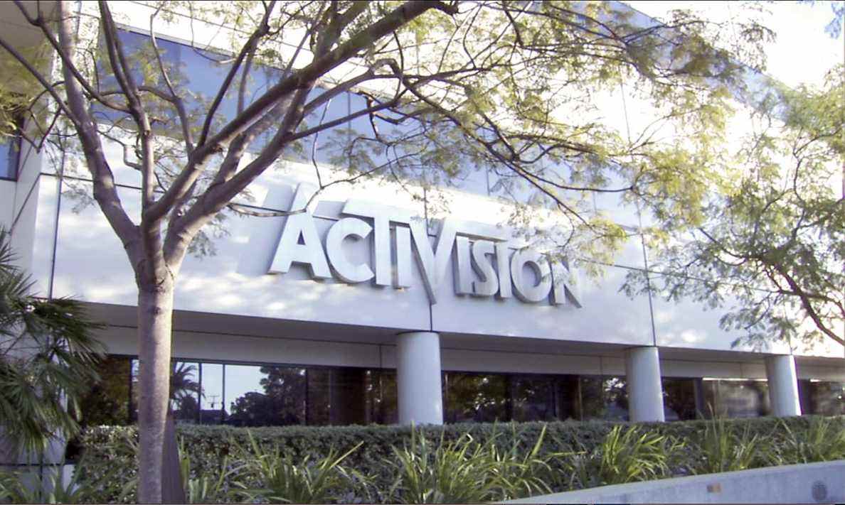 Le studio Activision lâche au moins 12 testeurs Call of Duty QA
