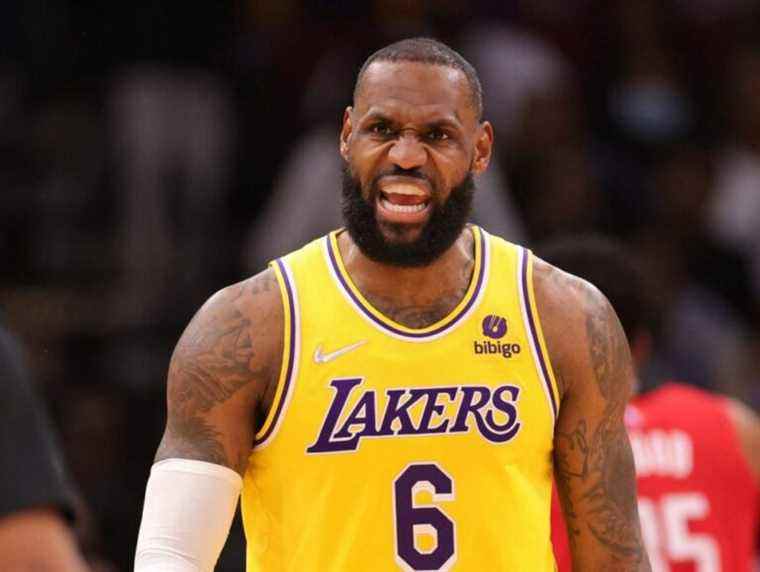 LeBron dit « aucune réponse » à Abdul-Jabbar suite aux critiques du mème COVID