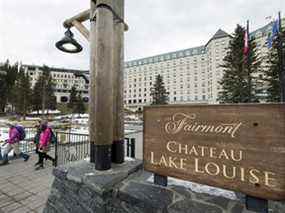 Le Fairmont Chateau Lake Louise se trouve à Lake Louise, en Alberta, à environ 180 kilomètres à l'ouest de Calgary, en Alberta, le jeudi 13 octobre 2016.