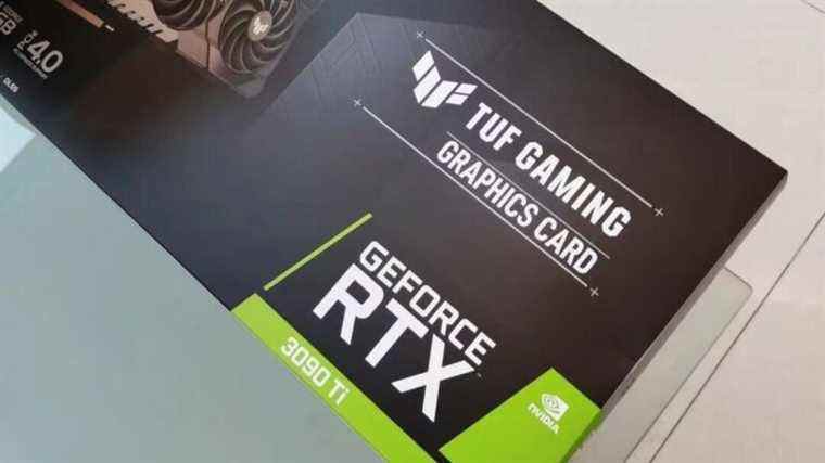 L’emballage présumé RTX 3090 Ti révèle le GPU épuisé de l’année prochaine