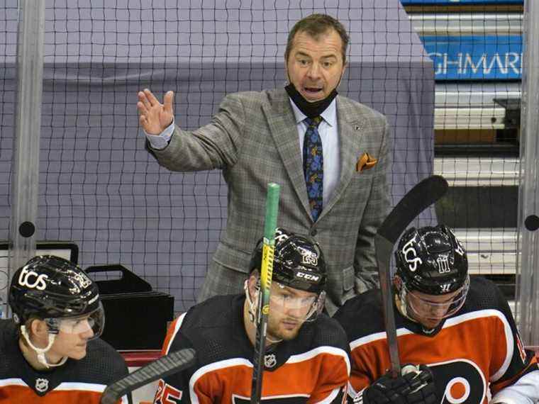 Les Flyers licencient Alain Vigneault, tablant Mike Yeo comme entraîneur par intérim