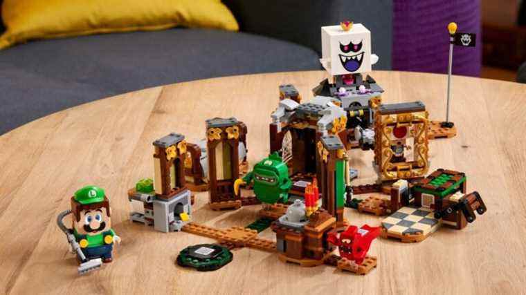 Les photos de l’ensemble Lego Super Mario Luigi’s Mansion montrent King Boo, Polterpup et plus