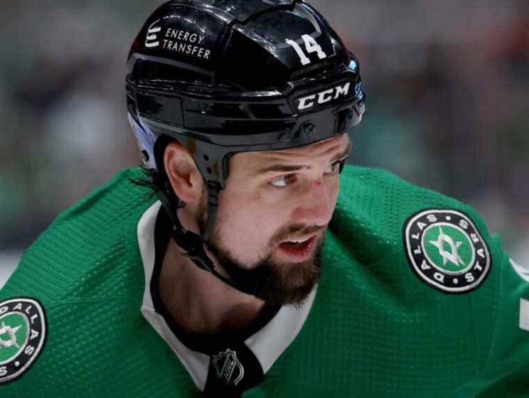 Les stars placent le capitaine Jamie Benn, deux autres dans le protocole COVID