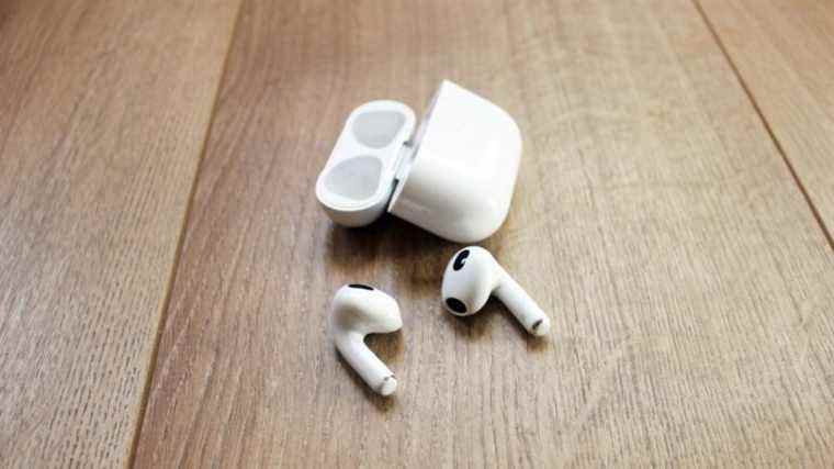 Liste de souhaits AirPods 4: 4 fonctionnalités que nous voulons qu’Apple change pour ses prochains vrais écouteurs sans fil