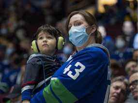 Si les chiffres de COVID-19 augmentent, l'expérience des fans au Rogers Arena pourrait être affectée.