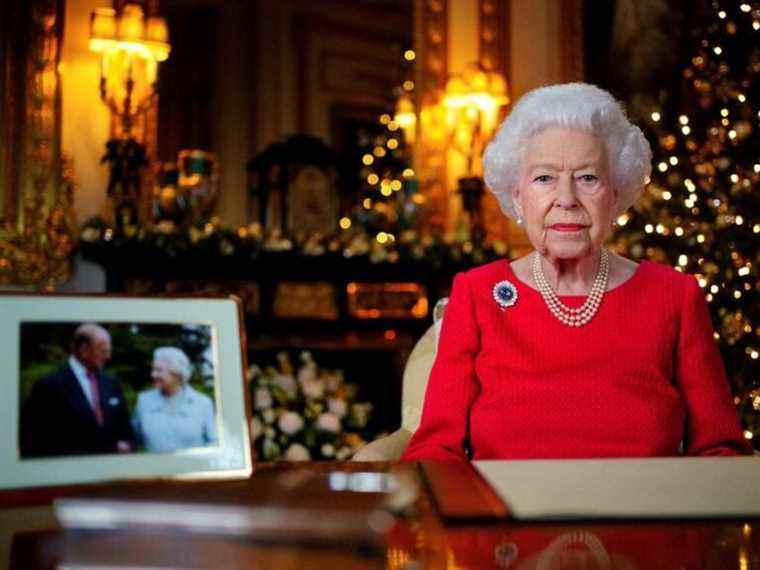  » MON PHILIP BIEN AIMÉ « : la reine Elizabeth parle du  » rire familier  » de son mari manqué à Noël