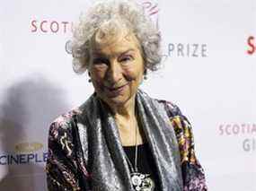 Margaret Atwood arrive à la cérémonie du prix Giller à Toronto le 18 novembre 2019.